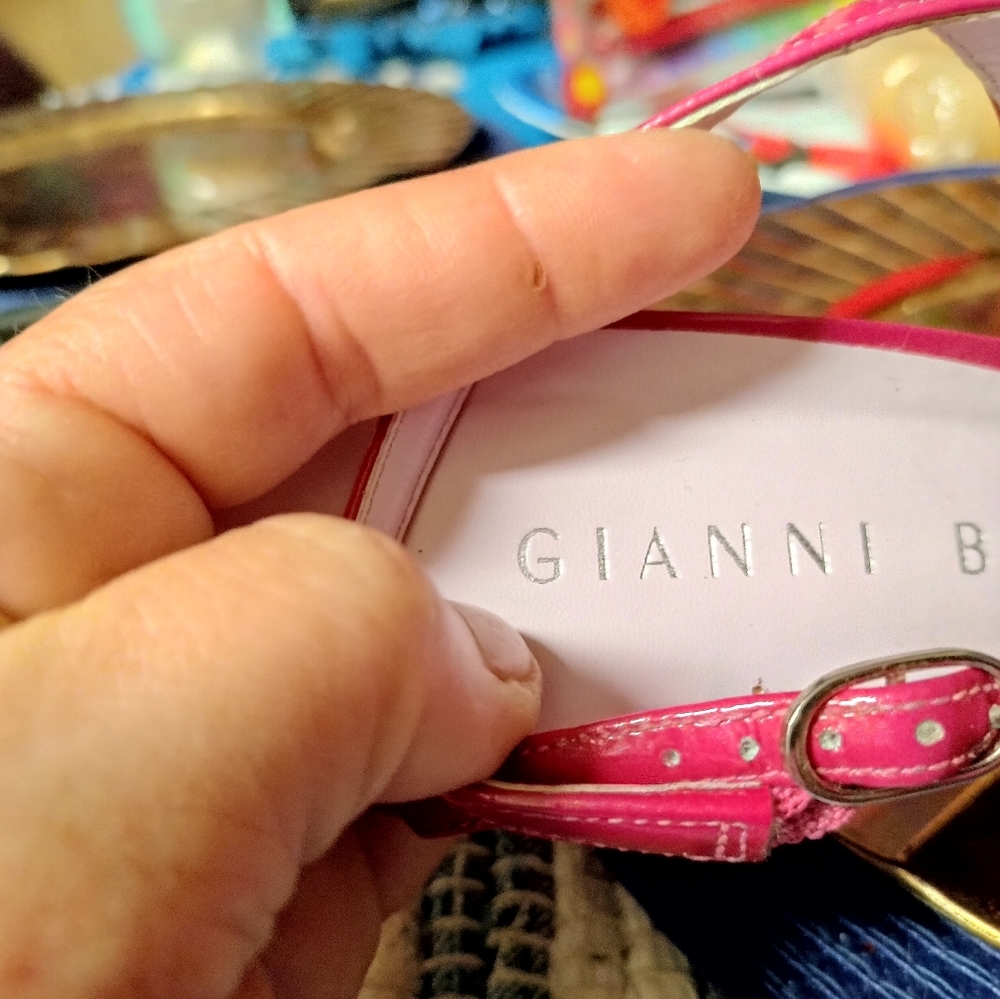 Heels - Picture 4 of 8